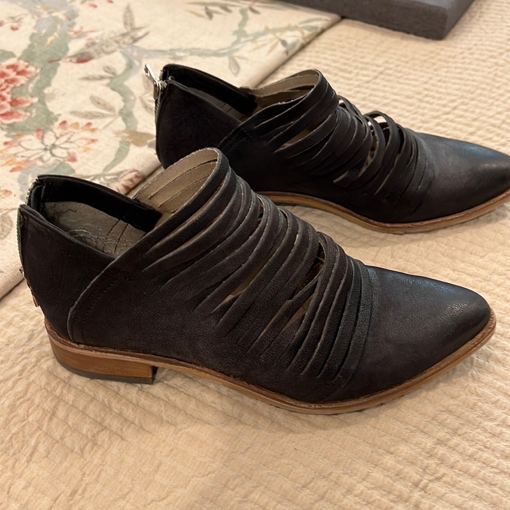 Free people shoe size 39